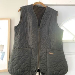 Barbour Women’s Quilted Fleece Betty Liner